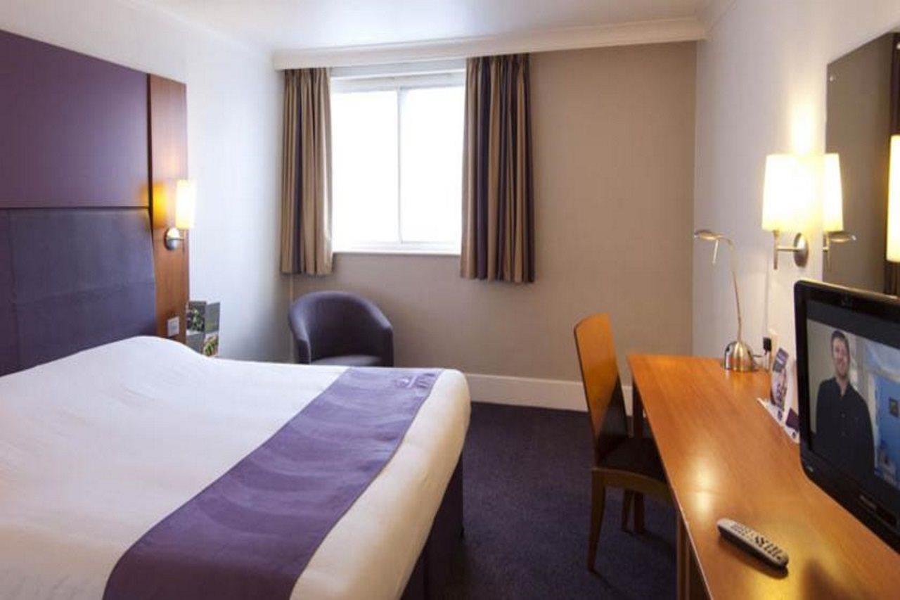 Premier Inn Chorley North Exteriör bild